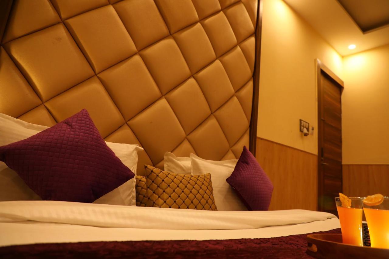 Perfectstayz Premium @Harkipauri Road ハリドワール エクステリア 写真
