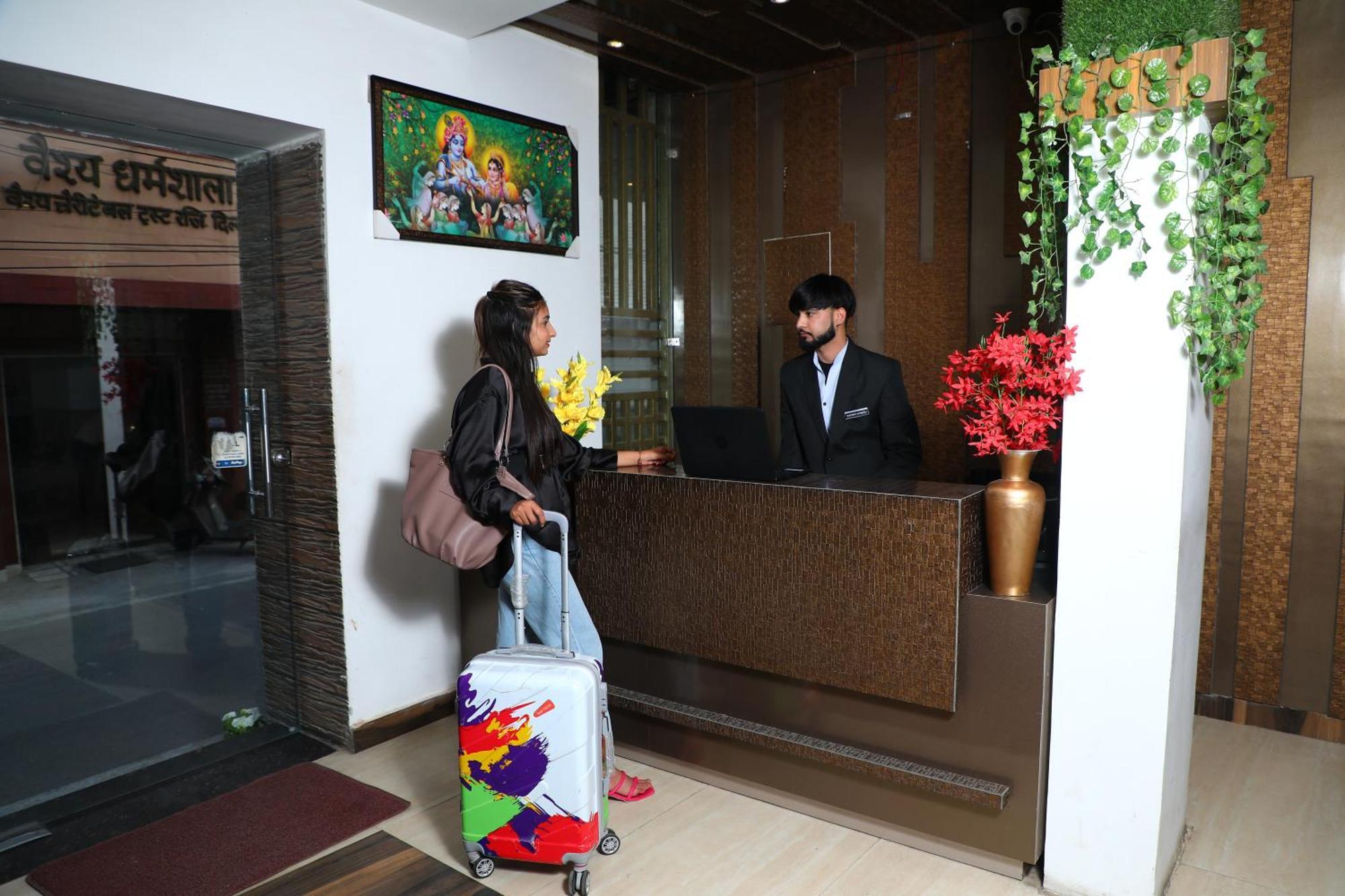 Perfectstayz Premium @Harkipauri Road ハリドワール エクステリア 写真